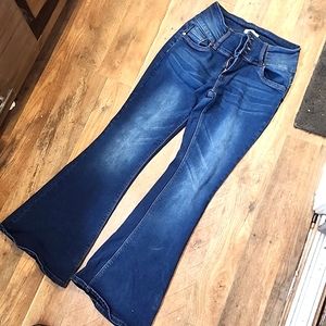 High-waisted flare jeans